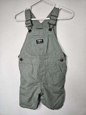 OshKosh B'gosh Boy Green Overall Shorts 24M🩷